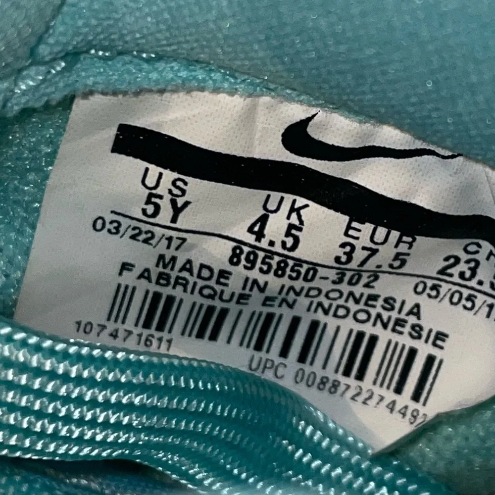 Nike Blazer Mid “Island Green” Size 5